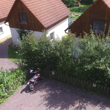 Kinderfreundliches Ferienhaus In Mit Grosser Terrasse *