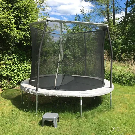 Kinderfreundliches Ferienhaus In Mit Grosser Terrasse