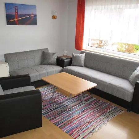 Kinderfreundliches Ferienhaus In Mit Grosser Terrasse
